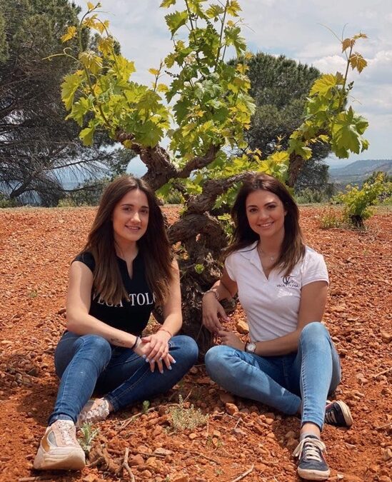 Rocío y Mariluz Tolosa, 5ª generación al frente  de la bodega Vega Tolosa